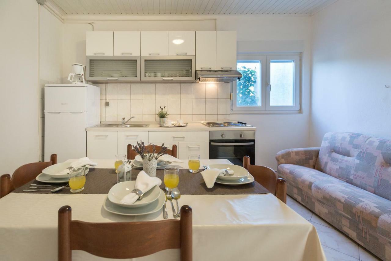 Cozy Apartment Josipa Privlaka  Bagian luar foto